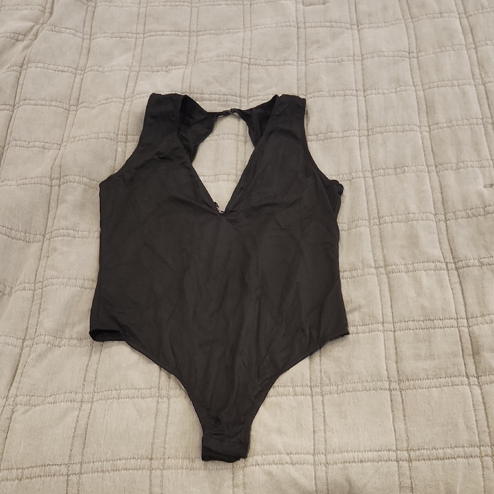Victoria's Secret Deep V Sleek Black Bodysuit Size M!